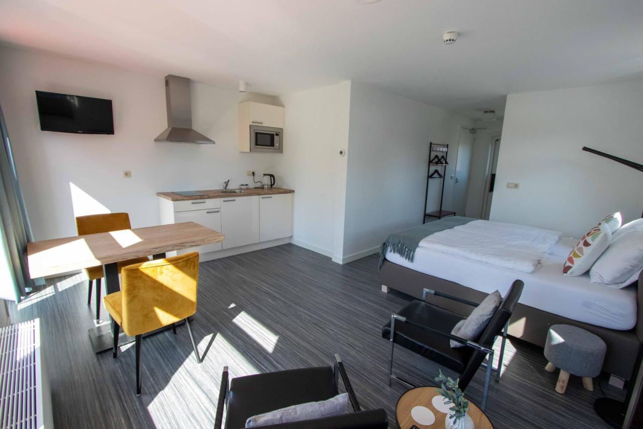 The Town Hotel Studios Appartments Zuidzande Zewnętrze zdjęcie